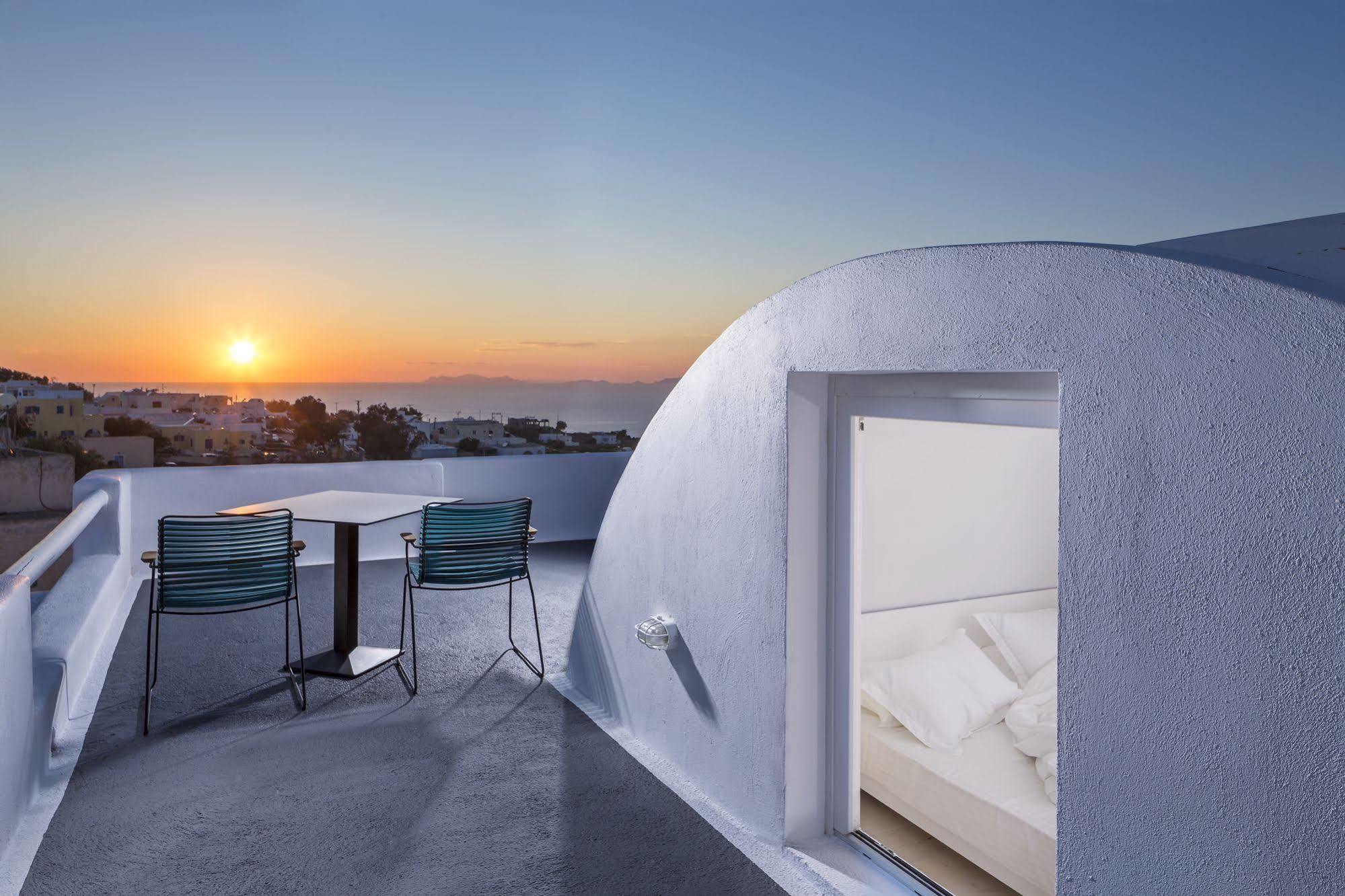 Aisling Micro Hotel Oia Bagian luar foto